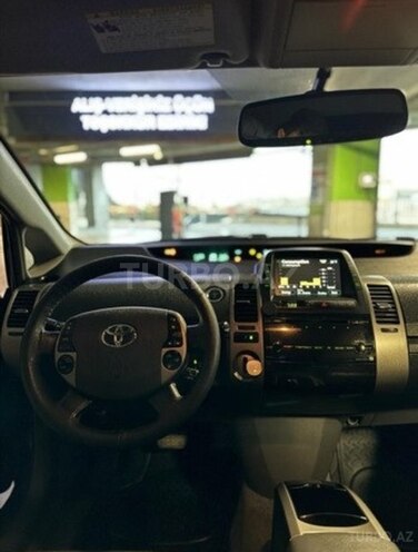 Toyota Prius-3