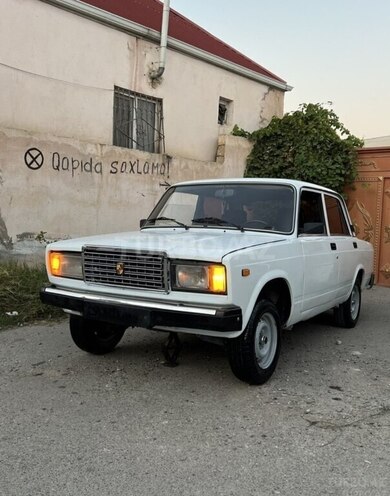 LADA (VAZ) 2107-1