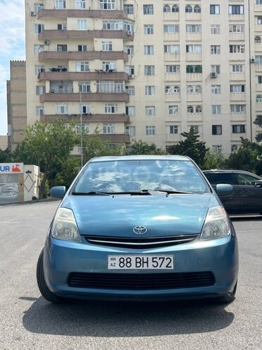 Toyota Prius-5