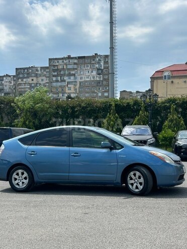 Toyota Prius-7