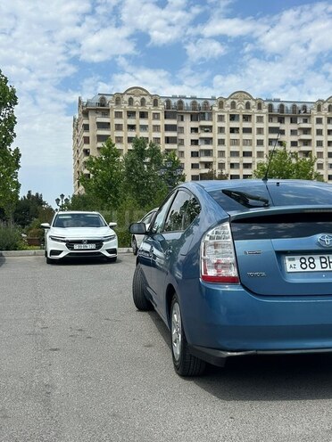 Toyota Prius-9