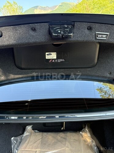 BMW 528-9