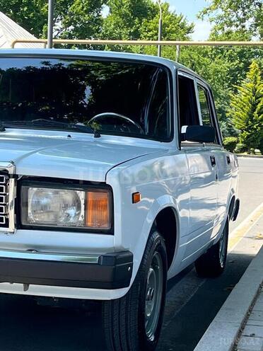 LADA (VAZ) 2107-2