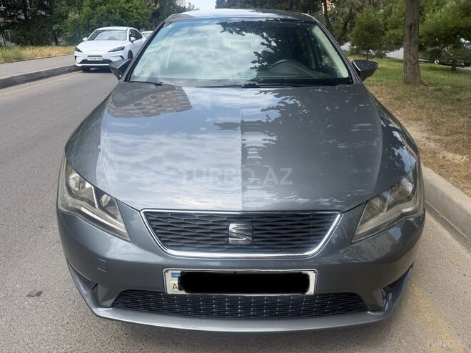 SEAT Leon-2