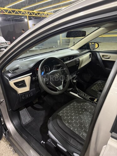 Toyota Corolla-5