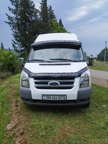 Ford Transit-1