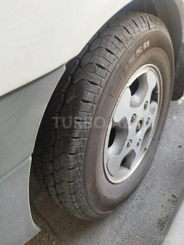 Ford Transit-9