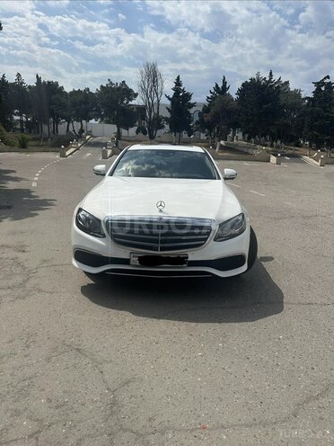 Mercedes E 300-1