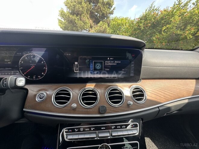 Mercedes E 300-2