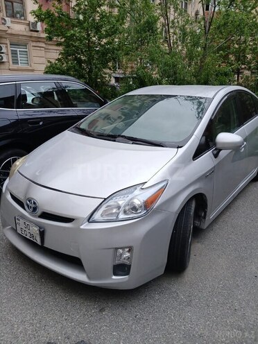 Toyota Prius-6