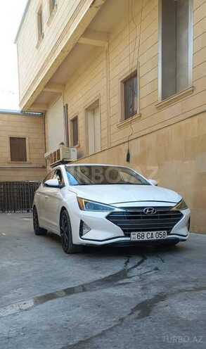 Hyundai Elantra-4