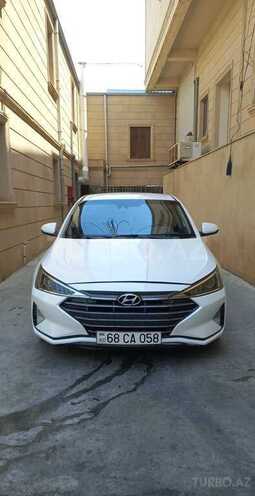Hyundai Elantra-1