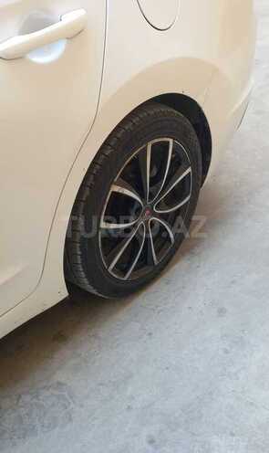 Hyundai Elantra-7