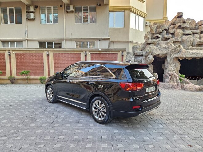 Kia Sorento-4