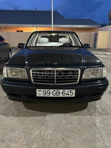 Mercedes C 200-1