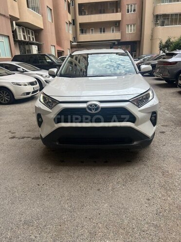 Toyota RAV4-1