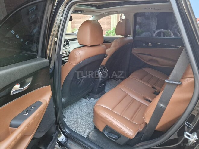 Kia Sorento-13