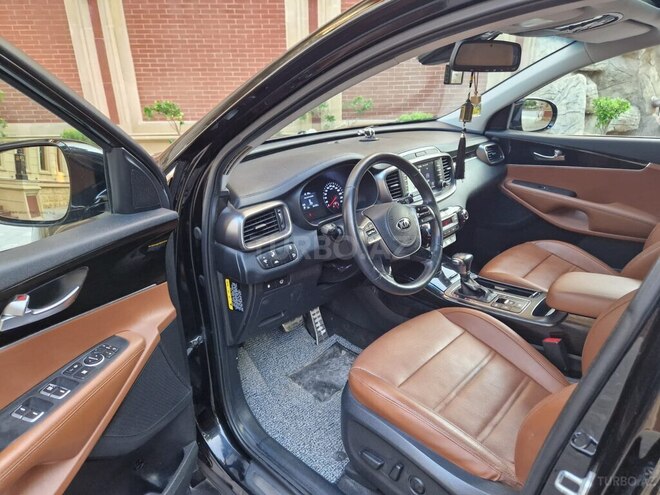 Kia Sorento-14