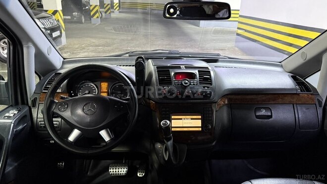 Mercedes Viano-7