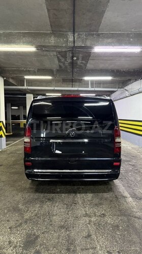 Mercedes Viano-4