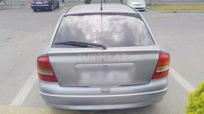Opel Astra-2
