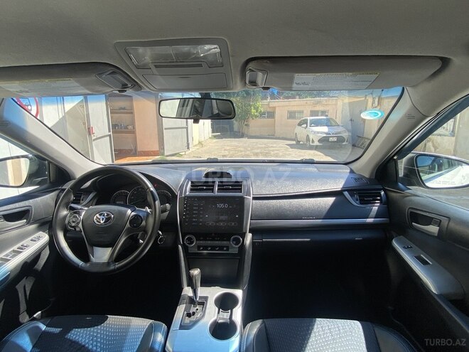 Toyota Camry-6