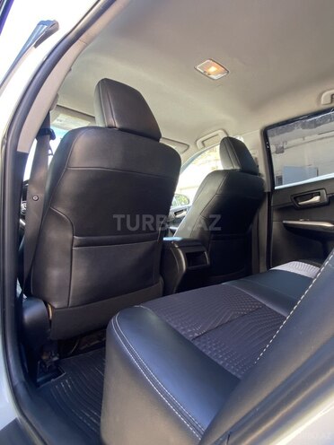 Toyota Camry-8
