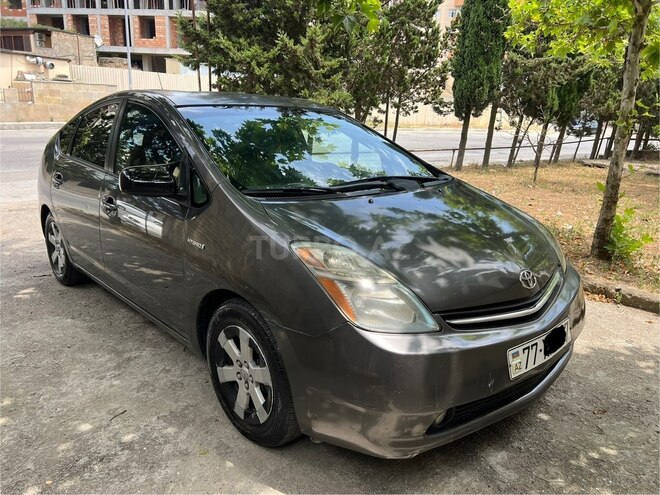Toyota Prius-1