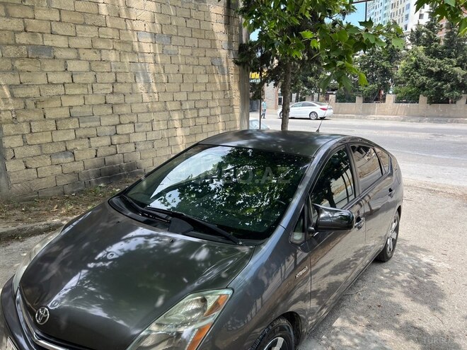 Toyota Prius-3