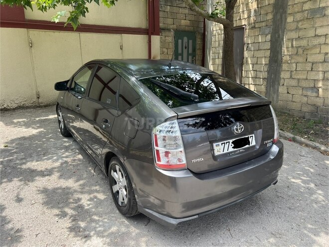 Toyota Prius-6