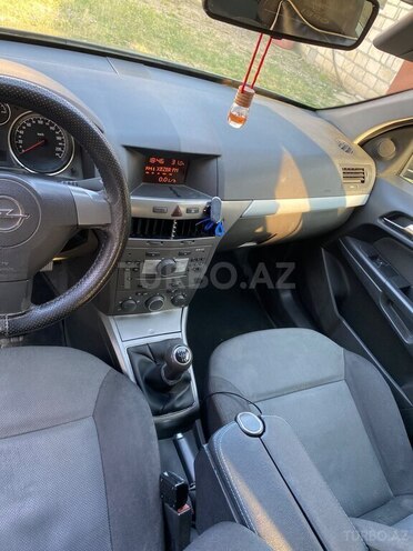 Opel Astra-7