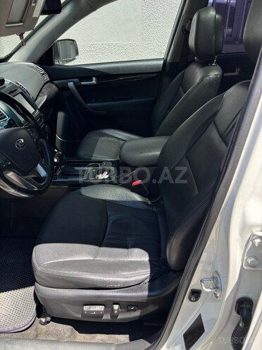 Kia Sorento-10