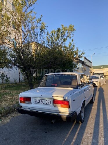 LADA (VAZ) 2107-2