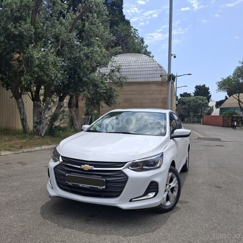 Chevrolet Onix-1