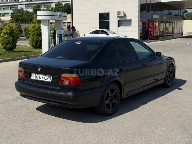 BMW 523-4