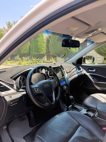 Hyundai Santa Fe-9