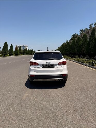 Hyundai Santa Fe-11