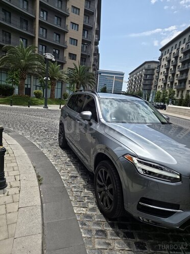 Volvo XC90-2