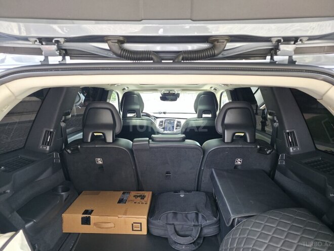Volvo XC90-5