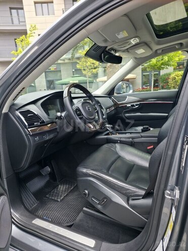 Volvo XC90-7