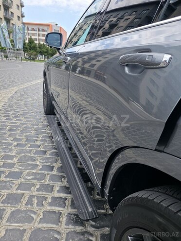 Volvo XC90-13