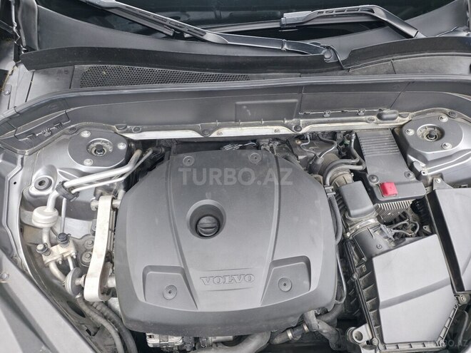 Volvo XC90-17