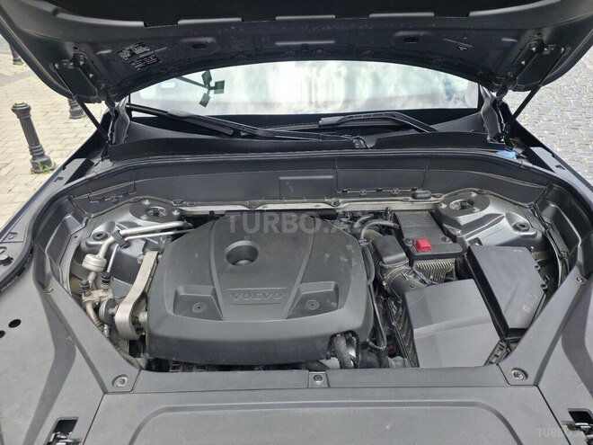 Volvo XC90-19