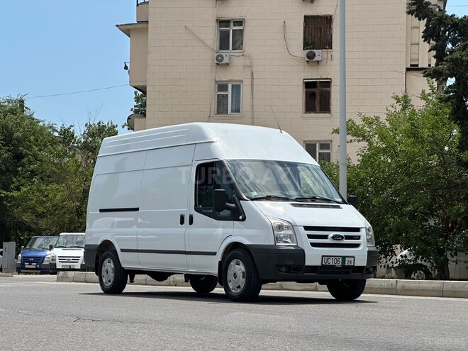 Ford Transit-1