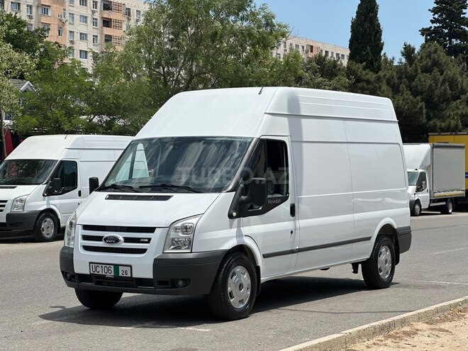 Ford Transit-4