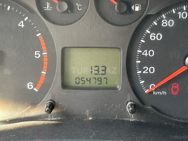 Ford Transit-16