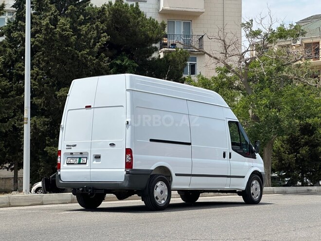 Ford Transit-6