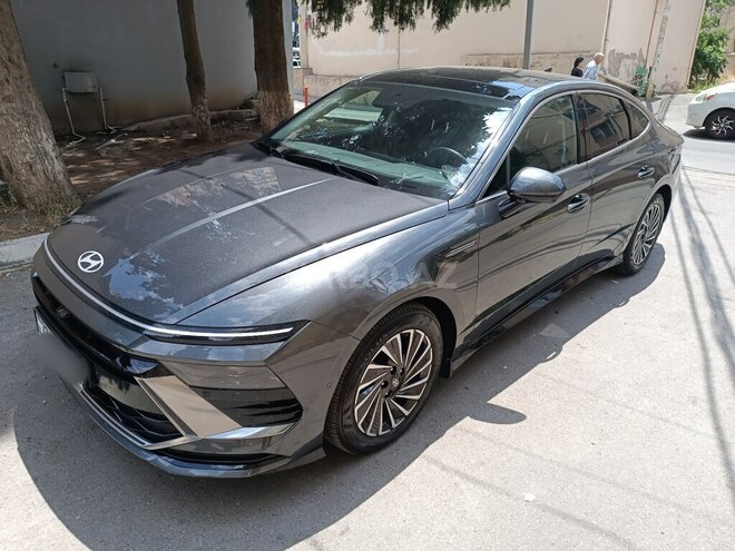 Hyundai Sonata-2