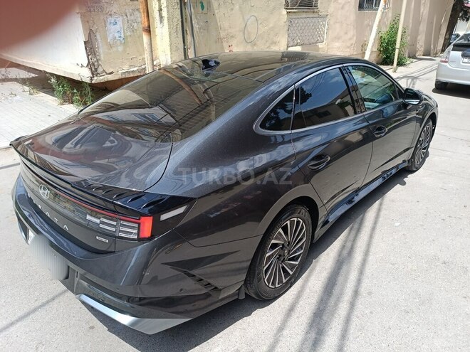 Hyundai Sonata-5