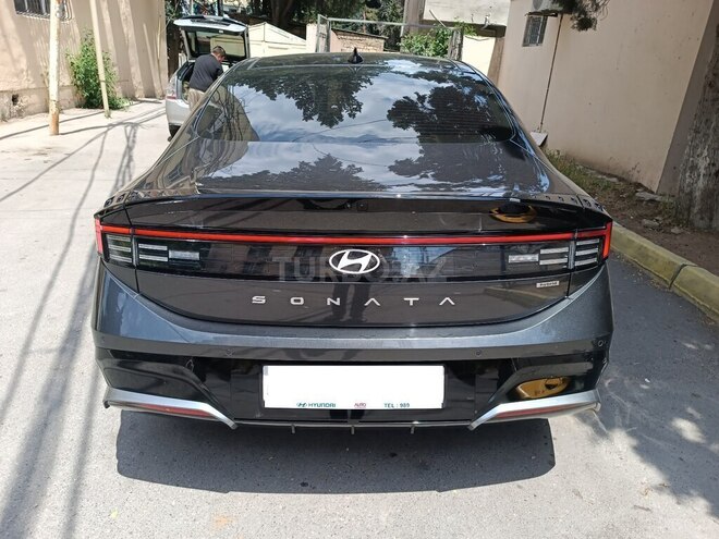 Hyundai Sonata-8